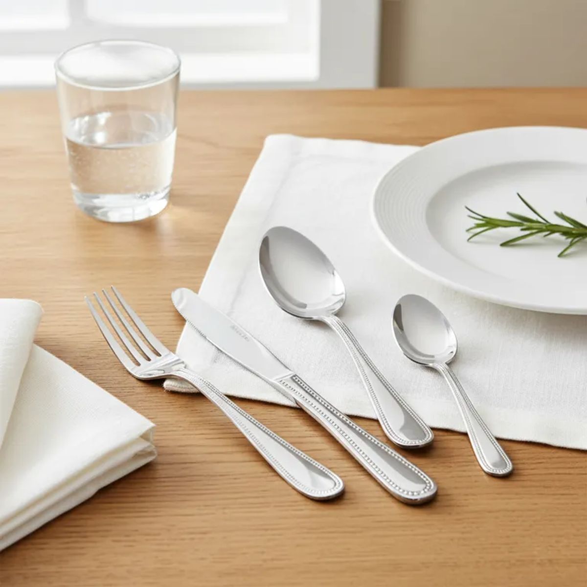 ROBERTA ALLEN - Juego de Cubiertos 24 Piezas