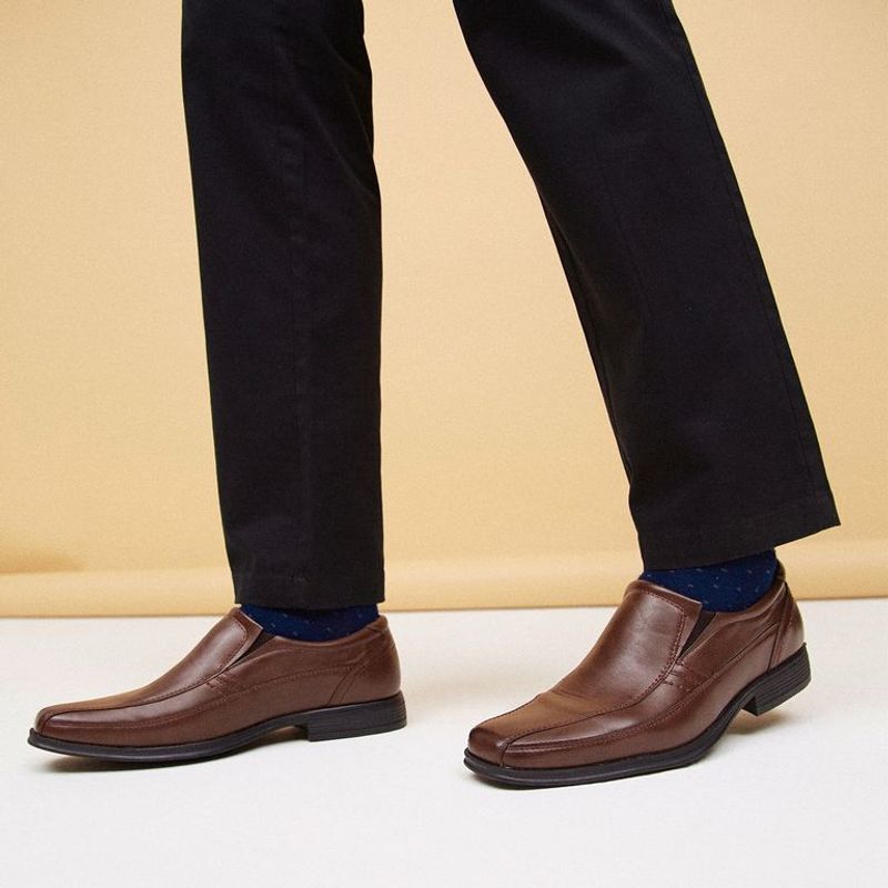 NEWPORT - Zapatos formales para Hombre Newport Manchester color Café
