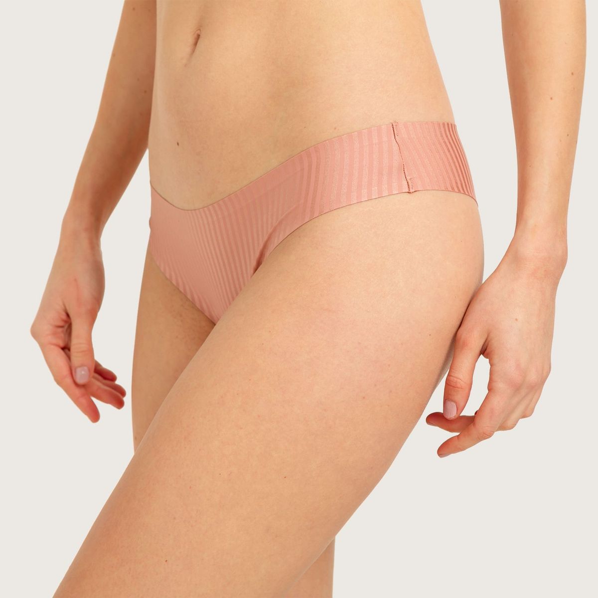 UNIVERSITY CLUB - Bikini University Club 