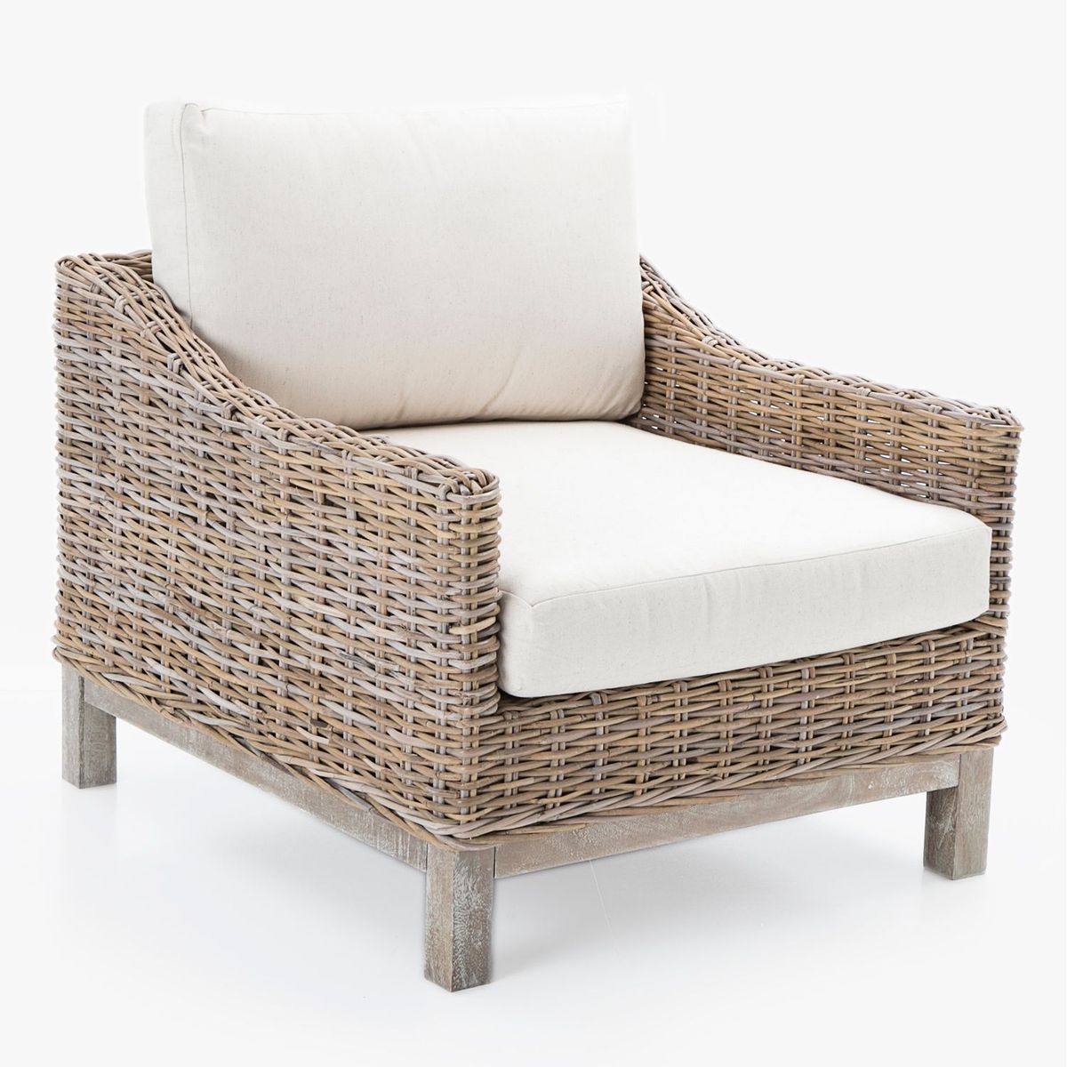 ROBERTA ALLEN - Poltrona de Exterior y Terraza Moderna en Ratán Kubu 76 x 62 x 86 cm  Roberta Allen  -  0% Interés a 3, 6 o 12 Cuotas Pagando con tu CMR Banco Falabella