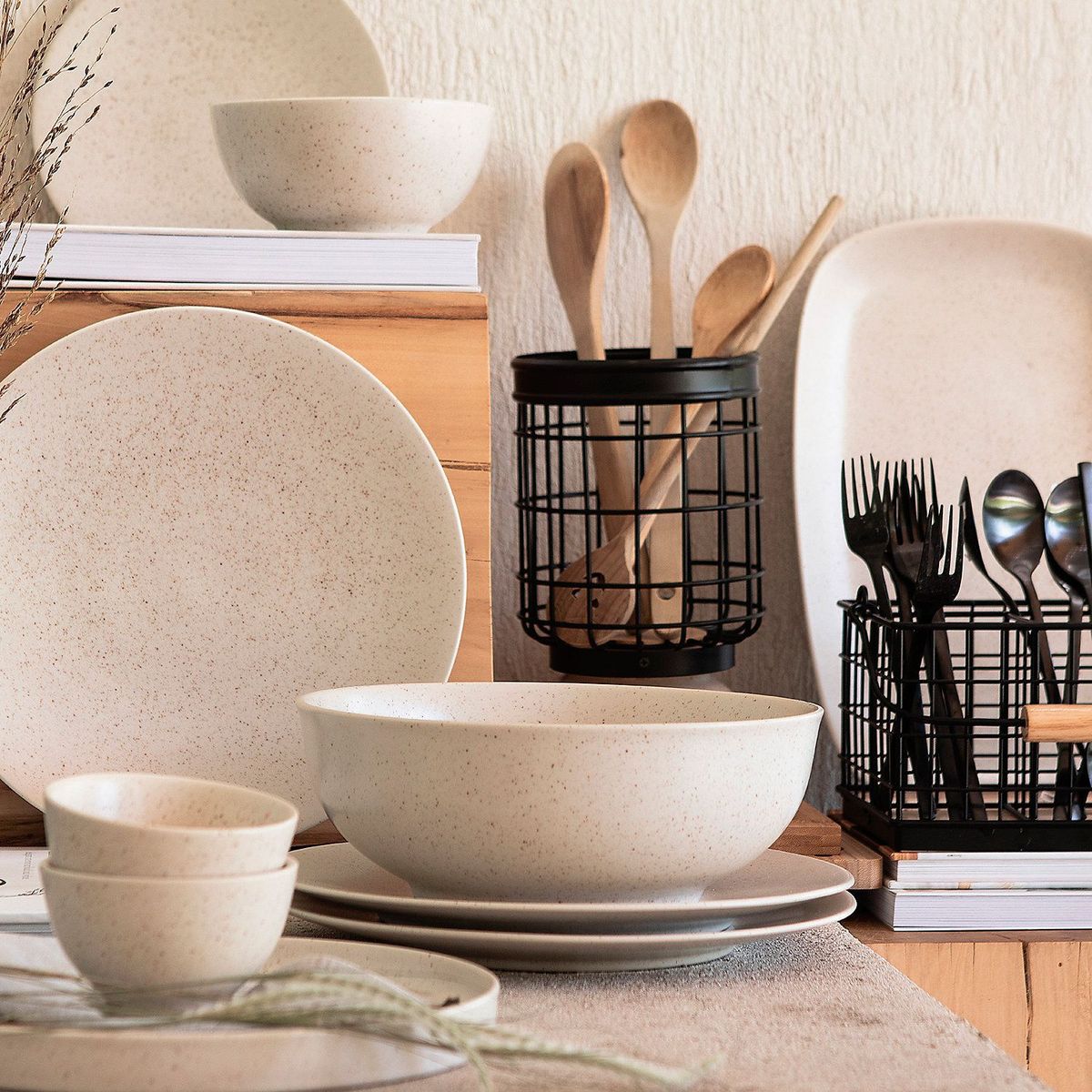 ROBERTA ALLEN - Frutero Black Wood 15 x 29 cm