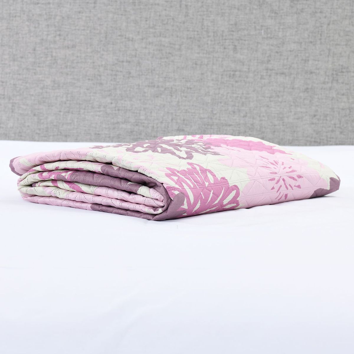 AMBIENTA - Cubrelecho Estampado de Poliéster 70 GSM Taki Ambienta