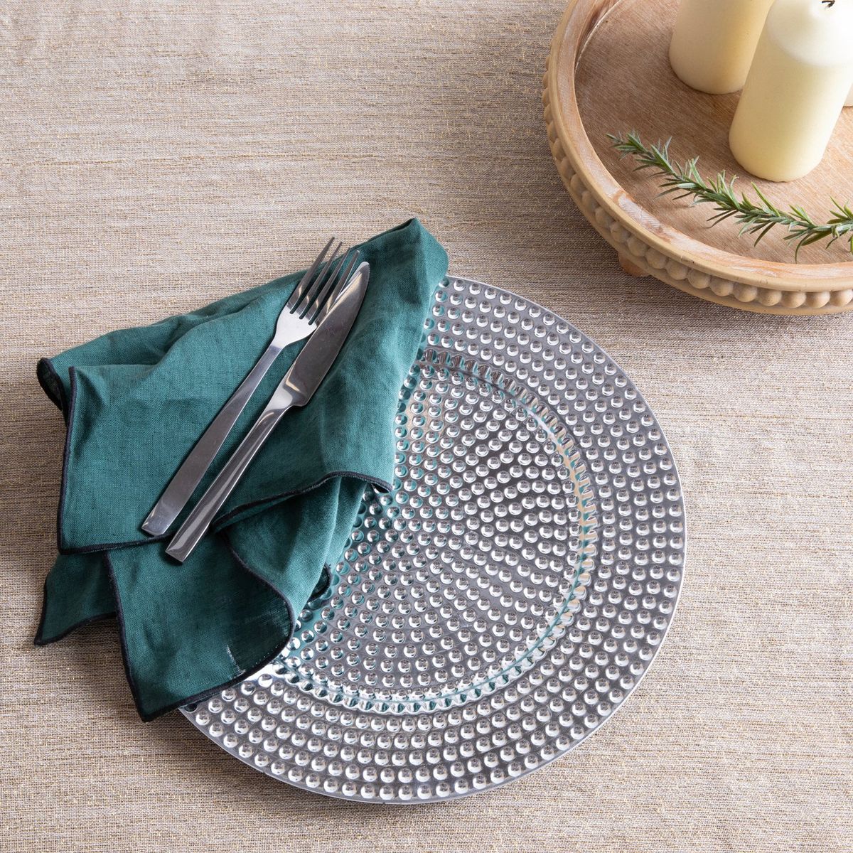 ROBERTA ALLEN - Plato Base Plástico Charger Puntos Plateados 33 cm