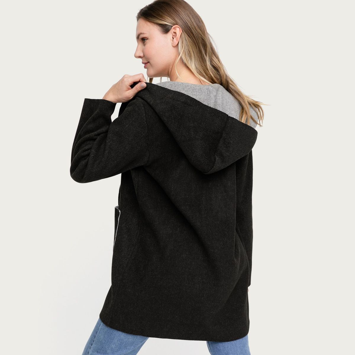 UNIVERSITY CLUB - Abrigo Mujer University Club