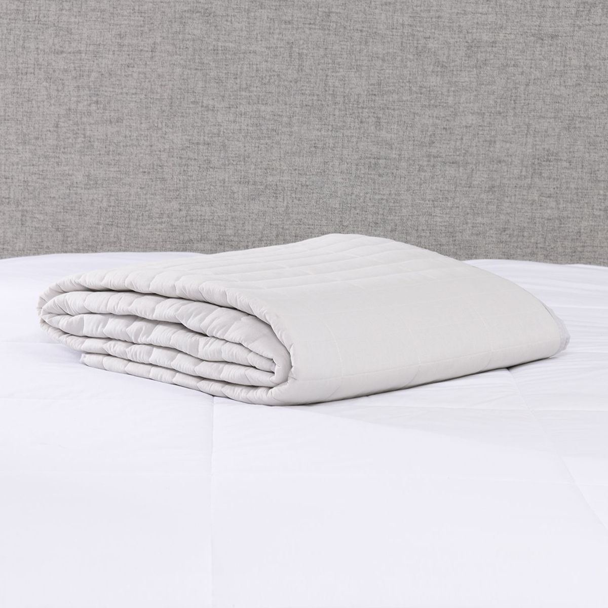 BASEMENT HOME - Cubrelecho Liso de Algodón 144 Hilos Classic Basement Home