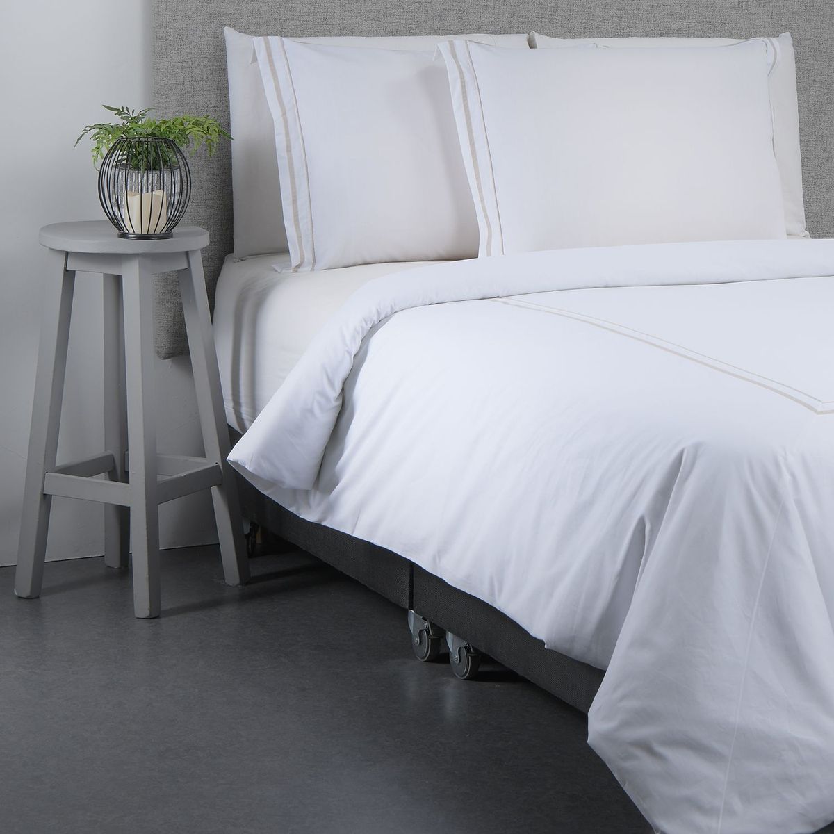 BASEMENT HOME - Funda de Plumón Bordada de Algodón 200 Hilos New Hotel Collection Basement Home