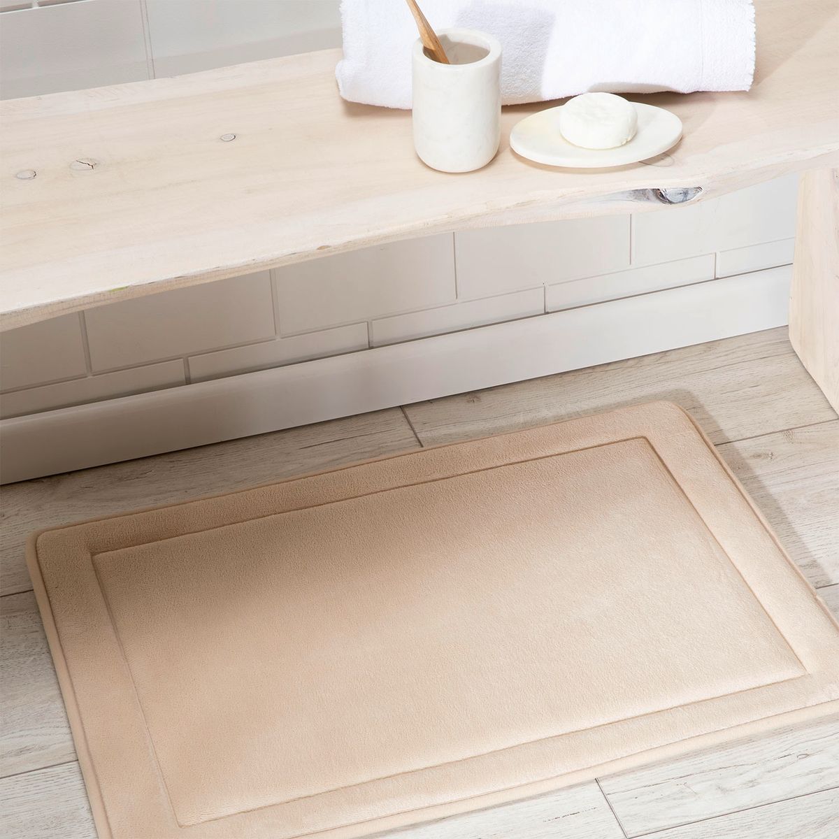 BASEMENT HOME - Piso de baño Memory Bg 50 x 70 cm