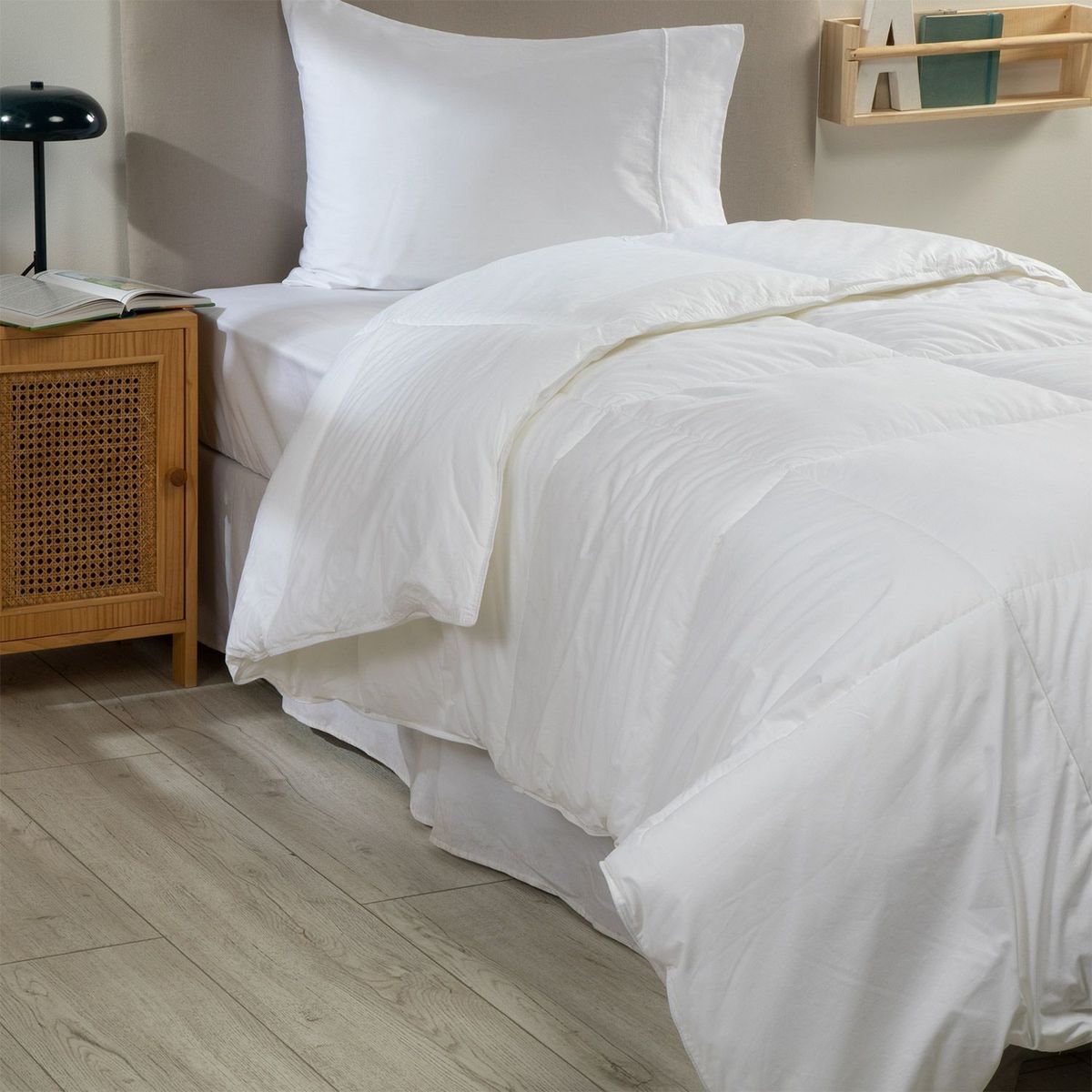 BASEMENT HOME - Plumón Edredón Blanco de Poliéster 250 GSM Antiacaros Basement Home