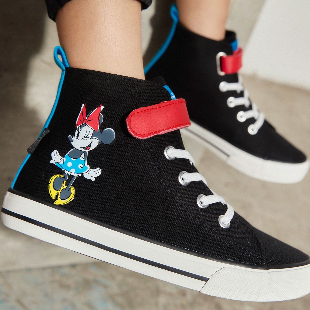 DISNEY - Tenis Minnie Mouse Disney Momalt K Niña