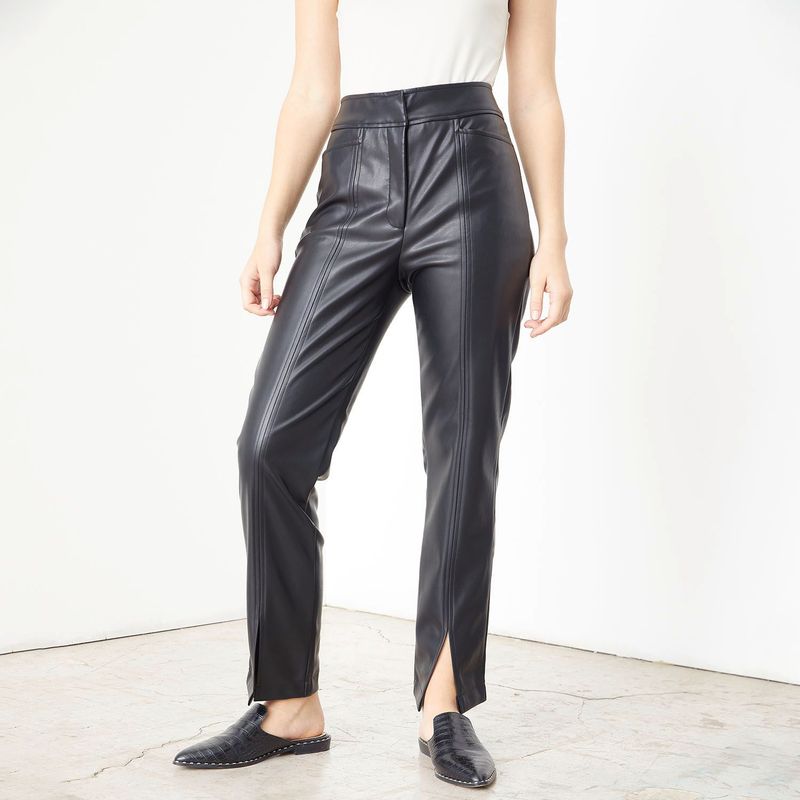 BASEMENT - Pantalón Recto Efecto cuero Mujer