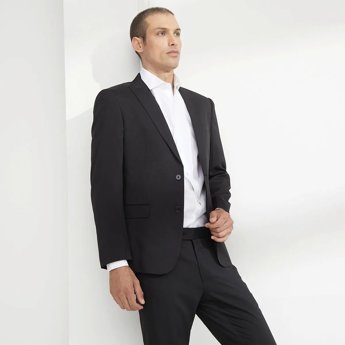 BASEMENT - Blazer Hombre Basement