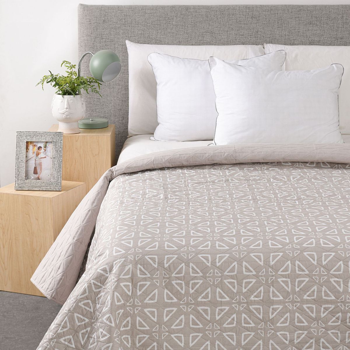 AMBIENTA - Cubrelecho Poliéster Santos