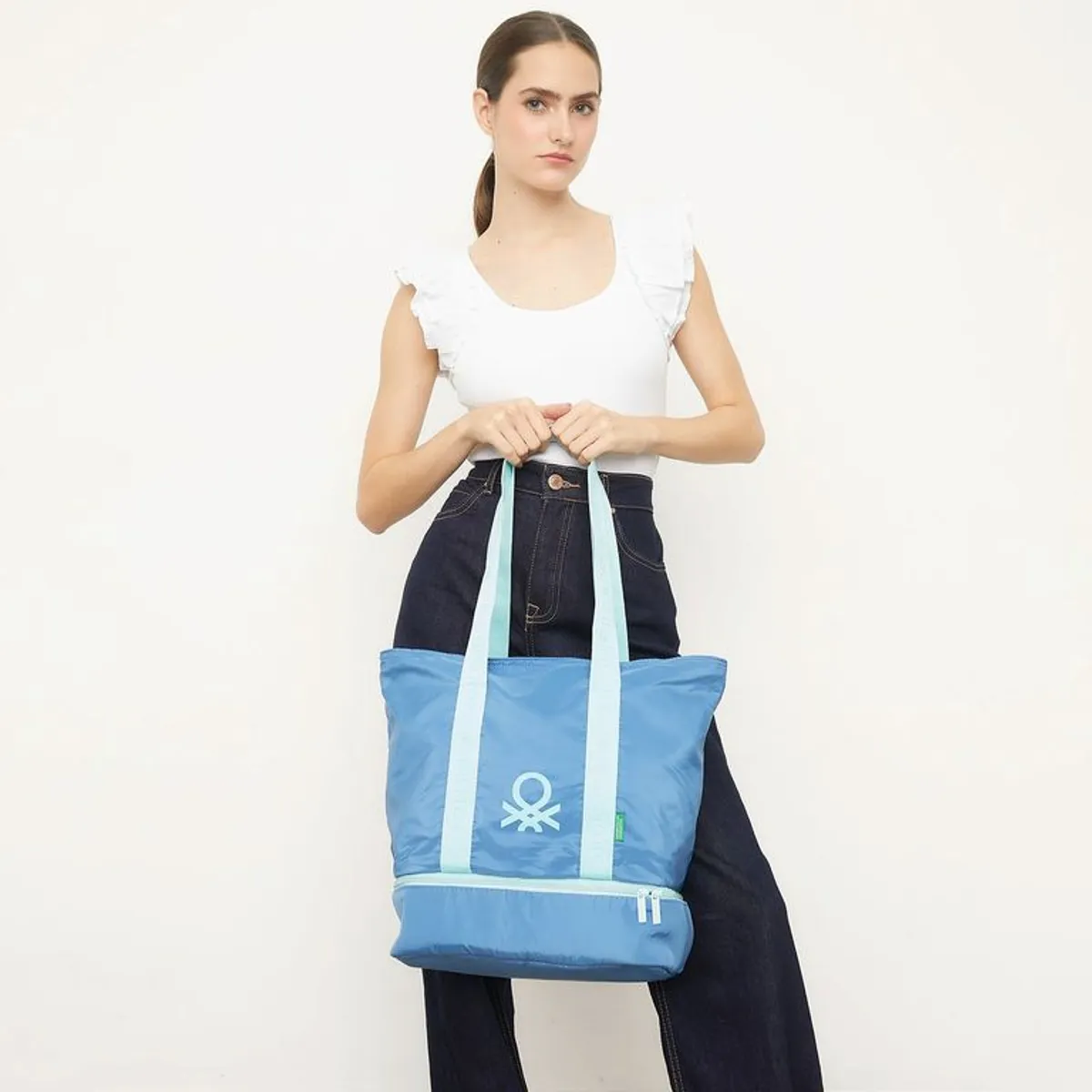 BENETTON - Bolso Playero Benetton 37 x 16 cm con Bolsillo Cooler