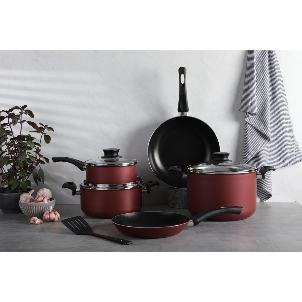 TRAMONTINA - Juego de ollas Tramontina: Victoria. Bateria Antiadherente 38 piezas