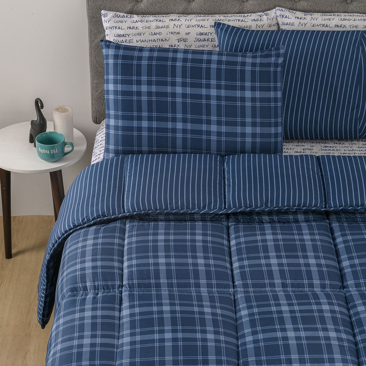 MICA - Edredón Mica con exterior y relleno de 500 GSM Poliéster muy alcolchado Charles. Edredón Estampado para cama Doble, queen, king.