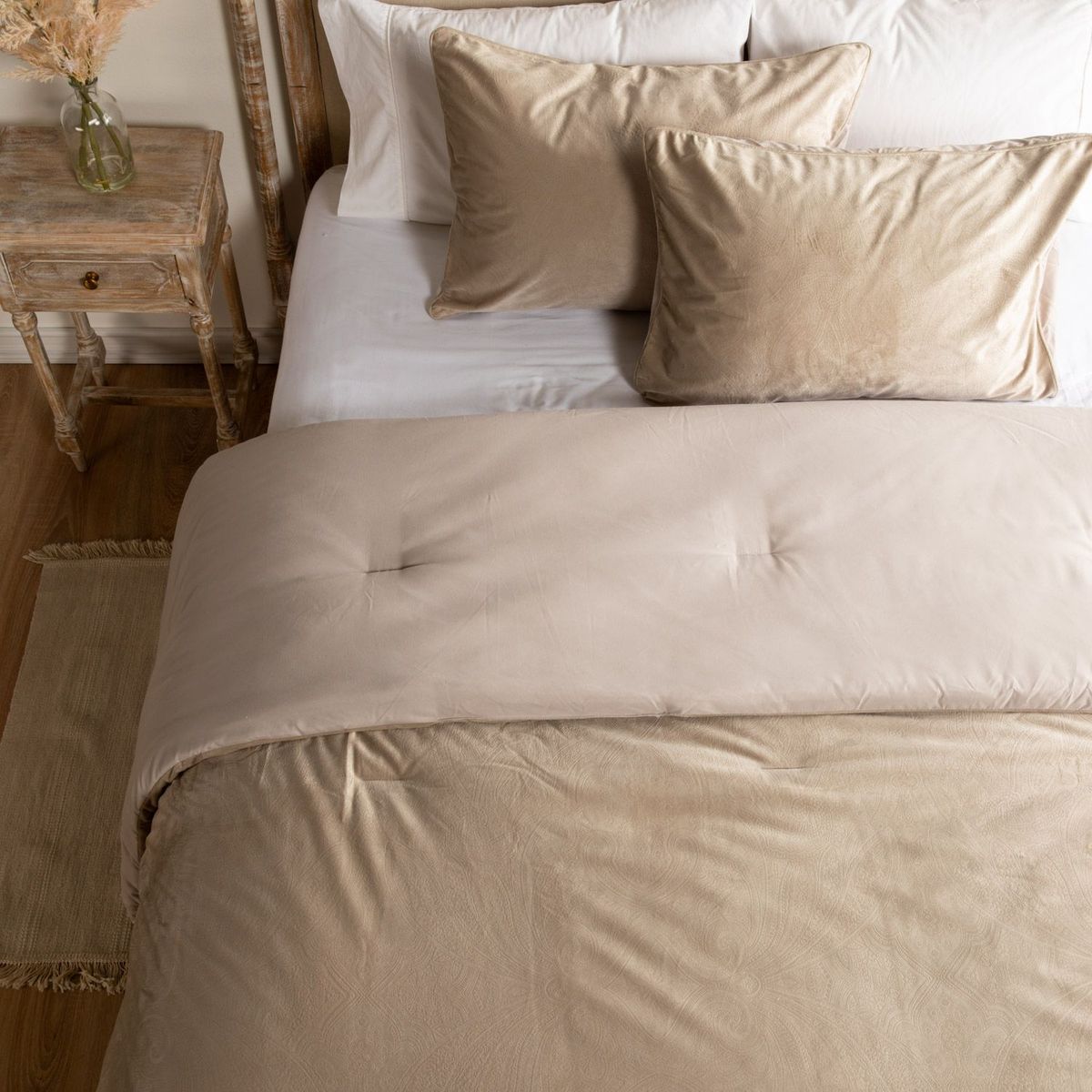 ROBERTA ALLEN - Edredón Roberta Allen con exterior en Polialgodón y relleno de 500 GSM Poliéster muy alcolchado Betsy. Edredón Estampado para cama Doble, queen, king.