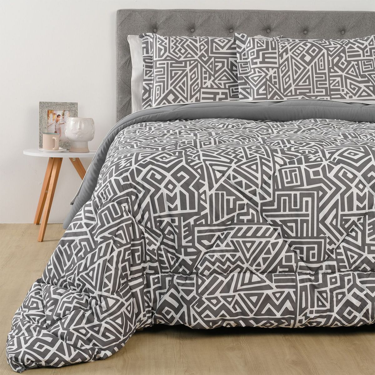 AMBIENTA - Edredón Ambienta con exterior y relleno de 250 GSM Poliéster Marcial. Edredón Estampado para cama sencilla, doble, queen.