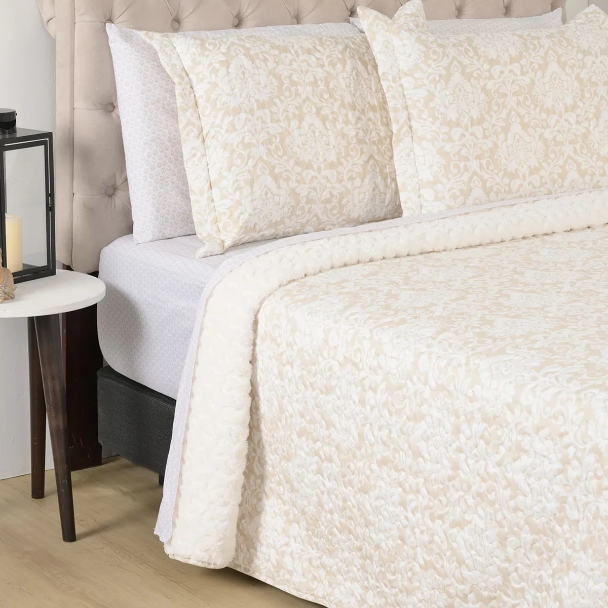 ROBERTA ALLEN - Cubrelecho Ovejero Roberta Allen con exterior y relleno de 180 GSM Poliéster. Cubrelecho estapampado para Cama Doble,queen y king.