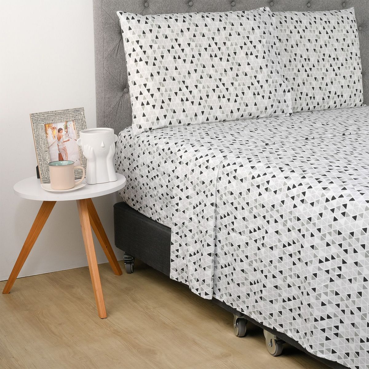 AMBIENTA - Sabanas Ambienta de Poliéster 75 GSM para cama Sencillo,Doble, Queen. Juego de Sábanas Estampada Tux
