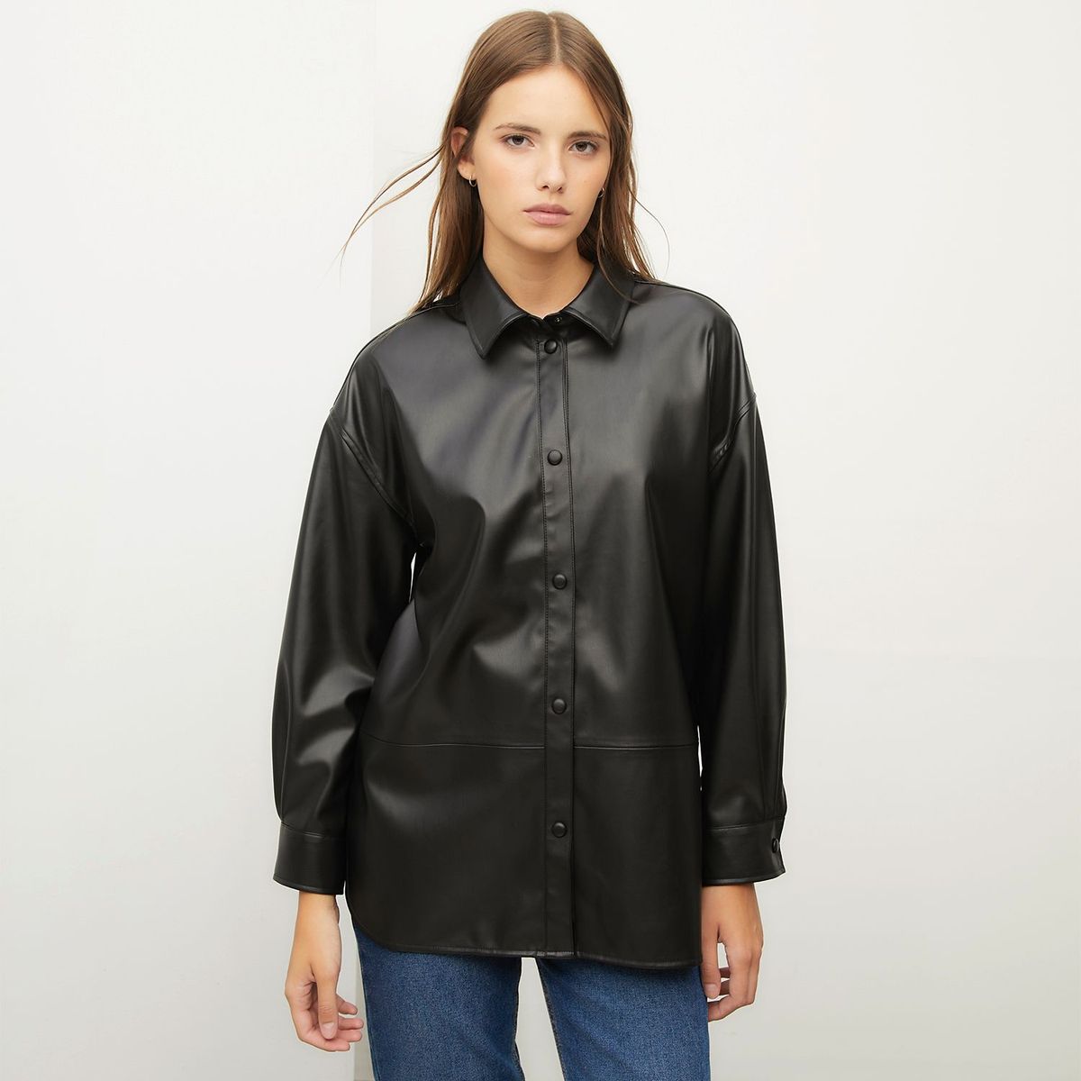 SYBILLA - Sobrecamisa Mujer Efecto cuero Sybilla