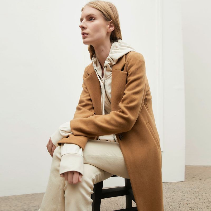 BASEMENT - Abrigo para Mujer Basement