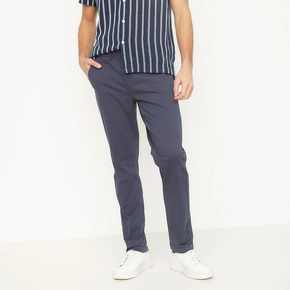 BASEMENT - Pantalón Chino Hombre Slim de Algodón Basement