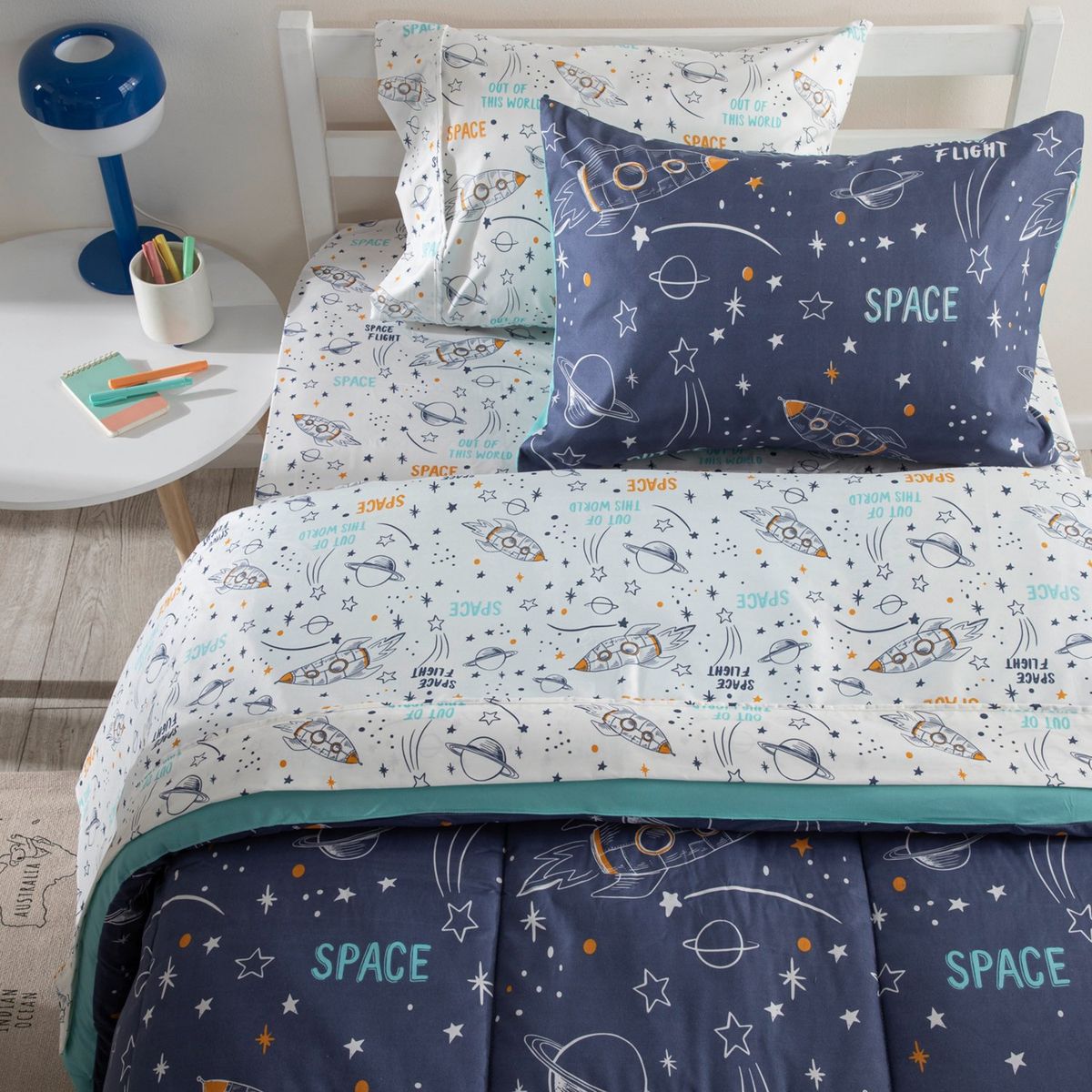 MICA KIDS - Edredón + Sábanas en Microfibra Mica Kids. Juego de Cama Infantil estampado Cohete