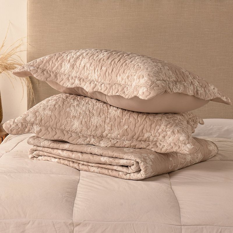 Cubrelecho Roberta Allen con exterior y relleno Poliéster 180 Gsm