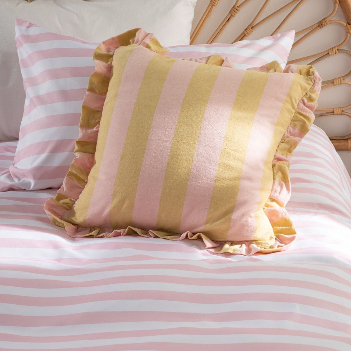 MICA KIDS - Cojín infantil WASH CUTE RAYA 45 x 45 cm