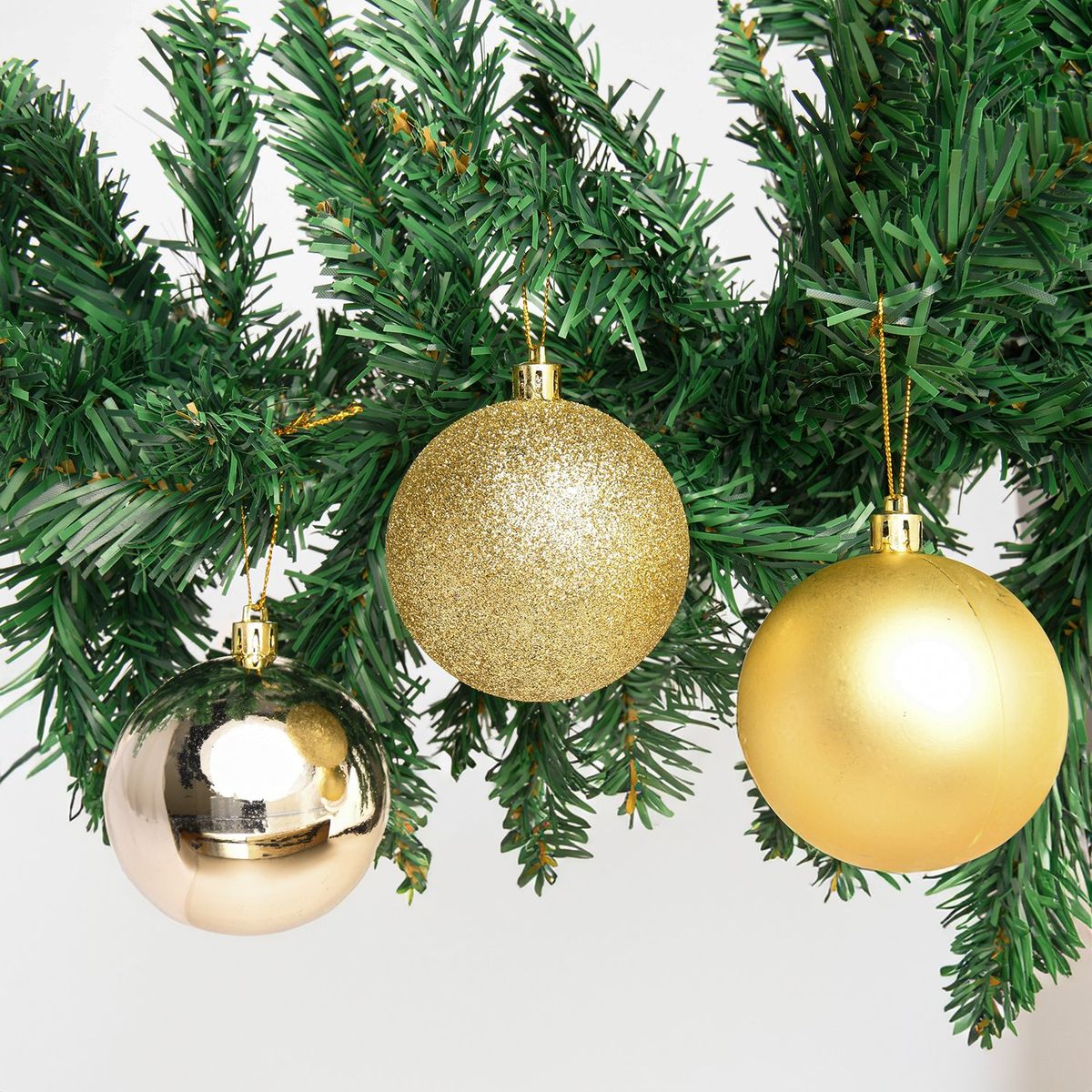 MICA - Bola de Navidad Dorada: Set x10 7cm