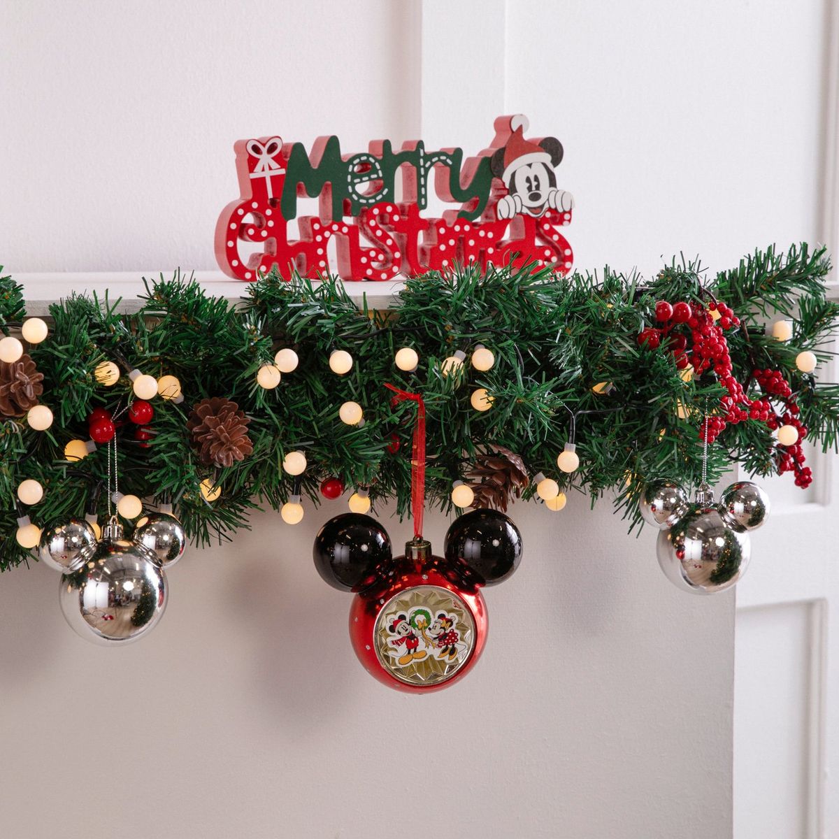 DISNEY - Bola de Navidad Disney: Mickey y Minnie 12 cm