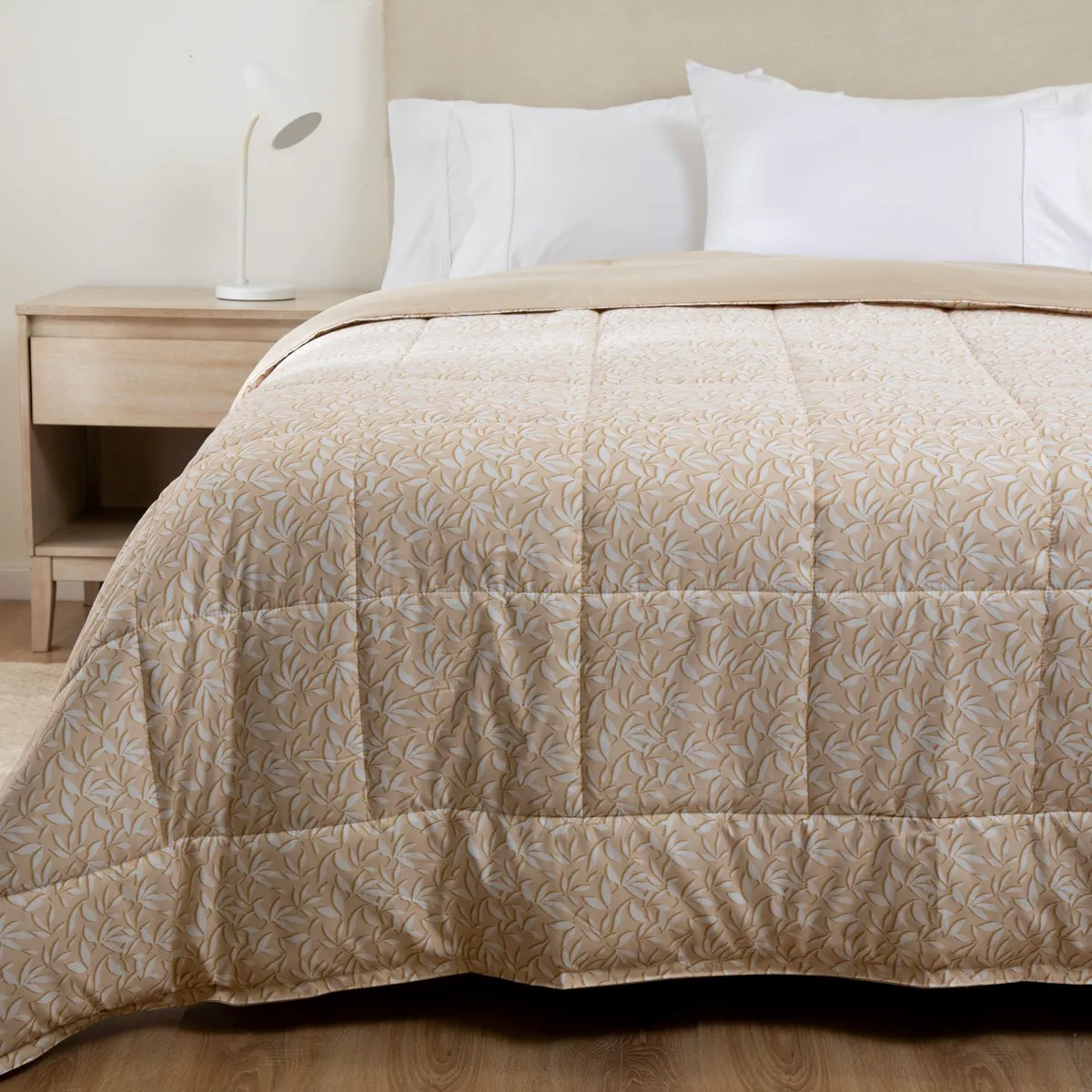 MICA - Edredón Mica con exterior y relleno de 150 GSM Poliéster. Edredón Estampado para cama Sencilla, doble.