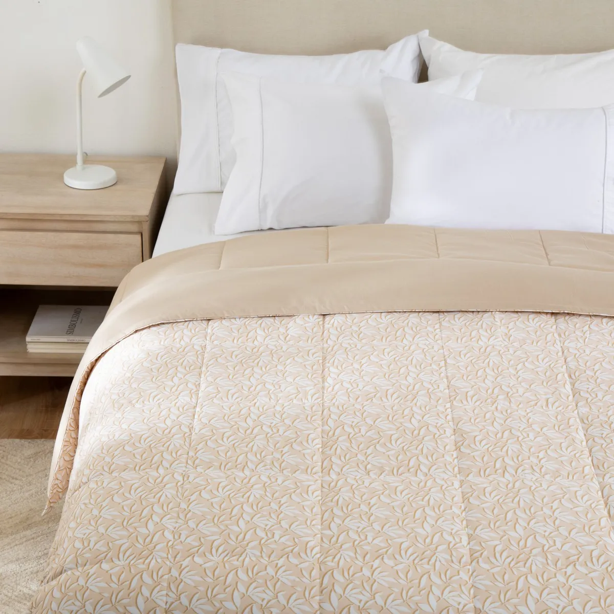 MICA - Edredón Mica con exterior y relleno de 150 GSM Poliéster. Edredón Estampado para cama Sencilla, doble.