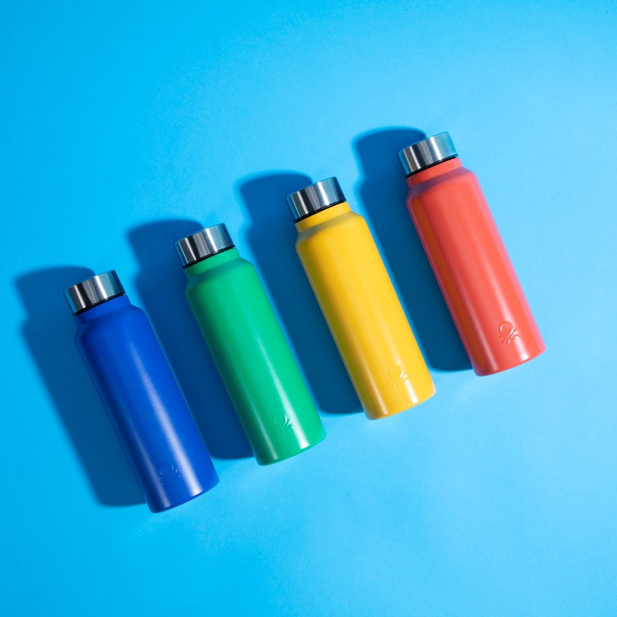 BENETTON - Termo Benetton: 750 ml Liso Acero inoxidable