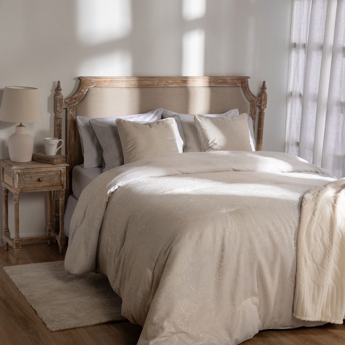 ROBERTA ALLEN - Edredón Roberta Allen con exterior en Polialgodón y relleno de 500 GSM Poliéster muy alcolchado Betsy. Edredón Estampado para cama Doble, queen, king.