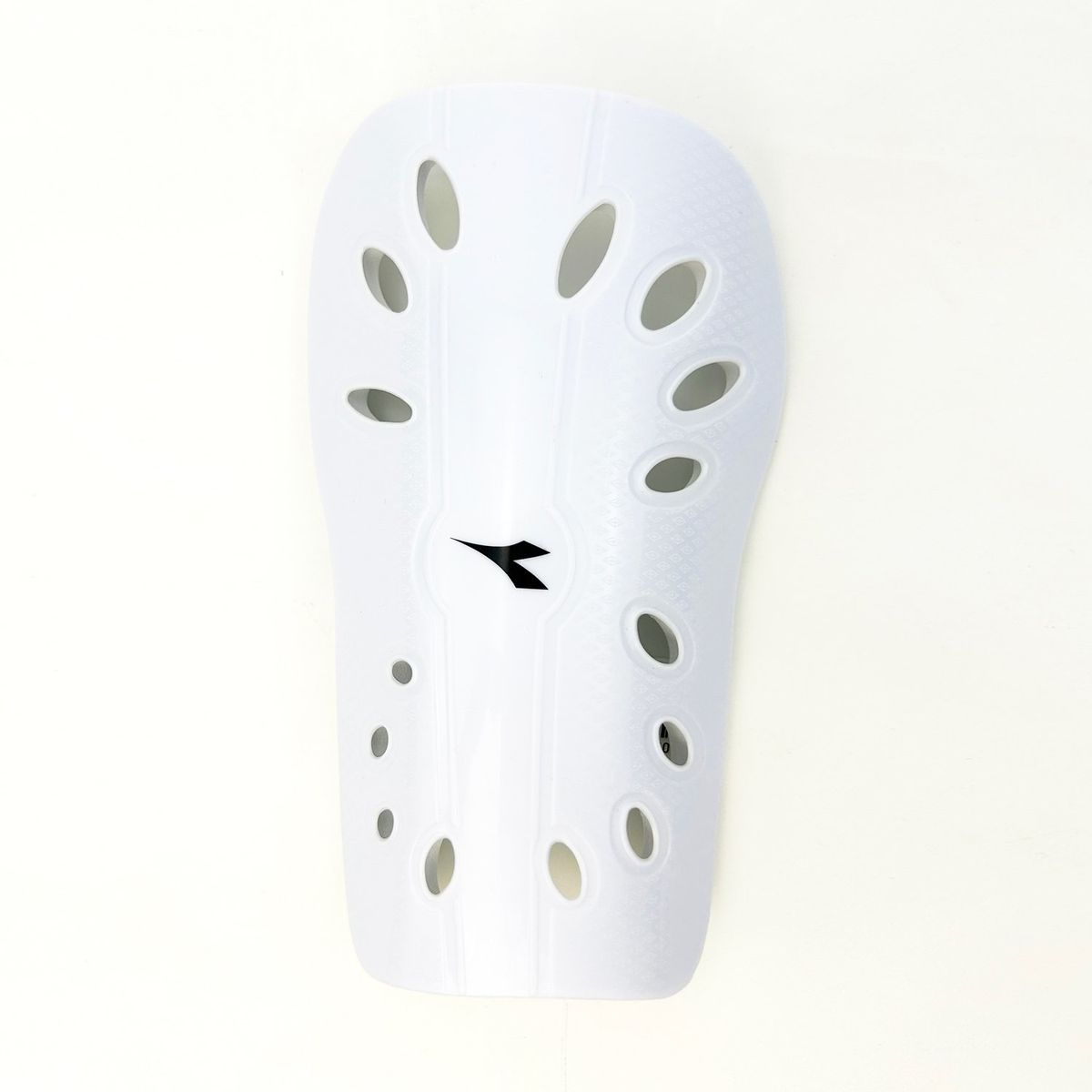 DIADORA - Canilleras Diadora