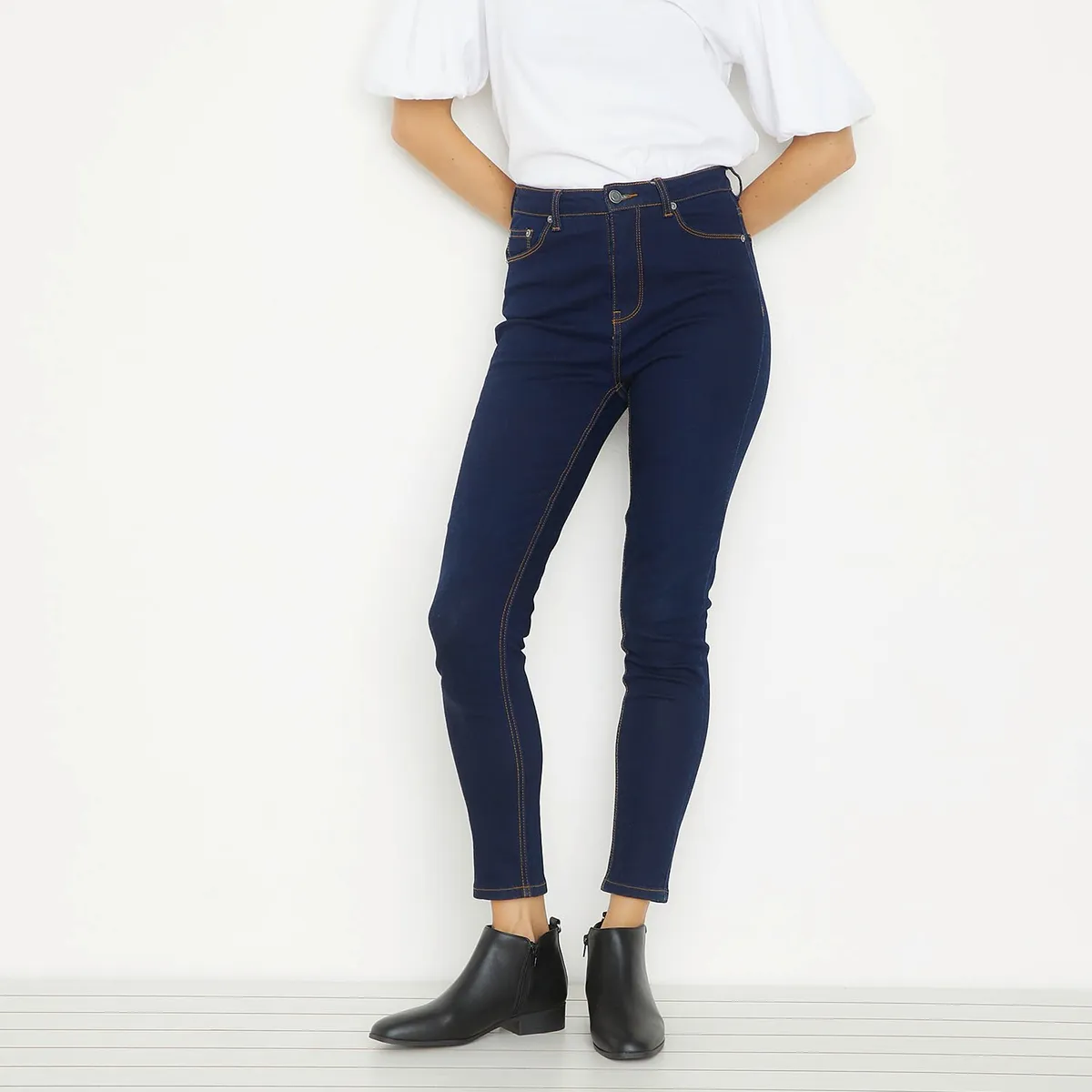 UNIVERSITY CLUB - Botines para Mujer con tacón Cuadrado Betty University Club