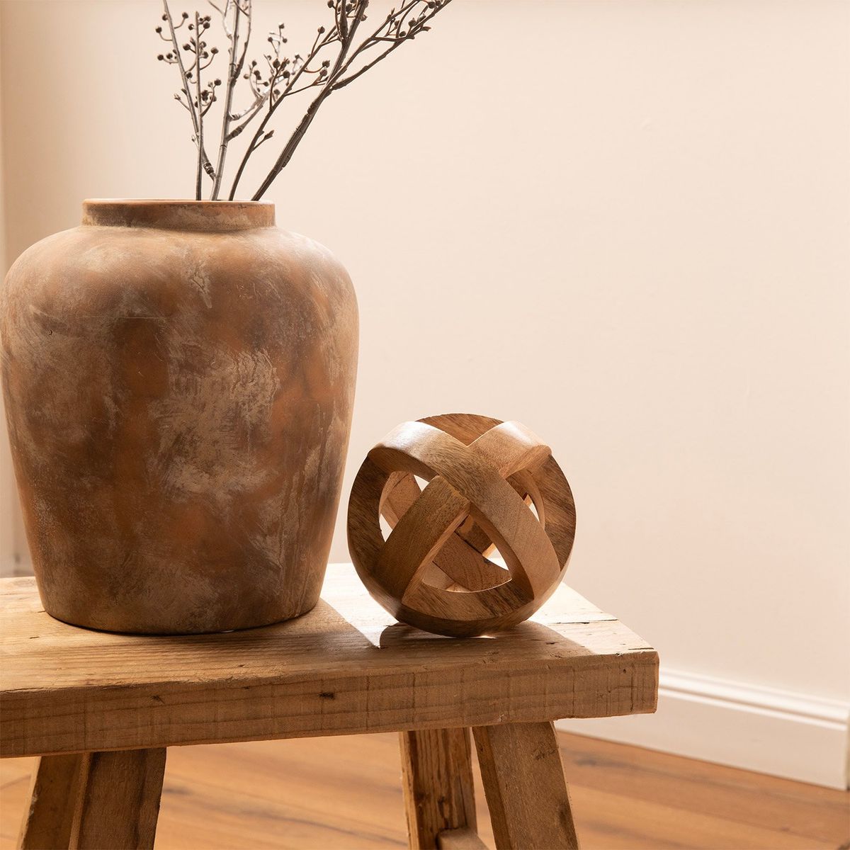 BASEMENT - Adorno Madera 13 x 14 cm Basement Home