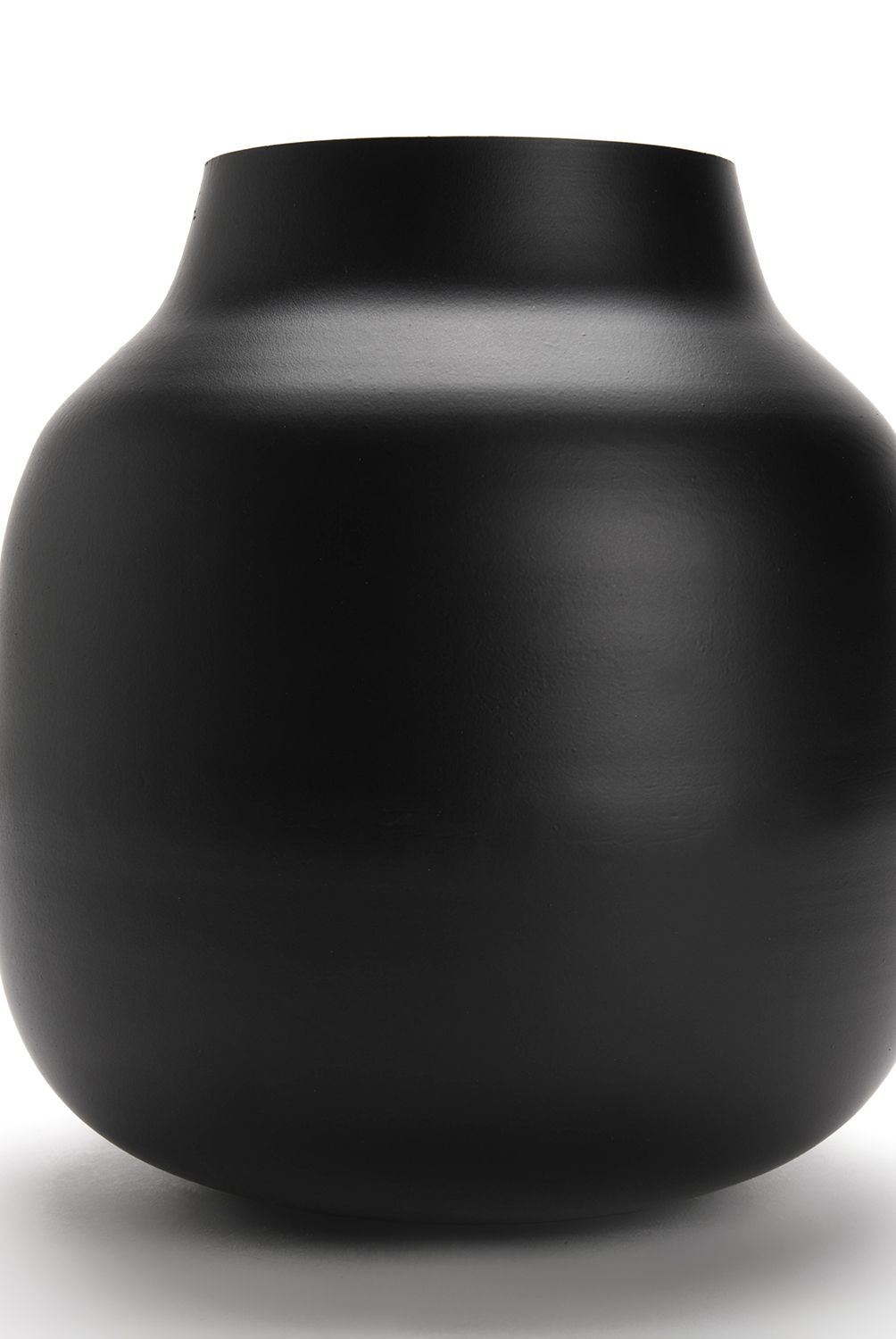 BASEMENT HOME - Jarron Hierro 25 cm x 24 cm BASEMENT HOME