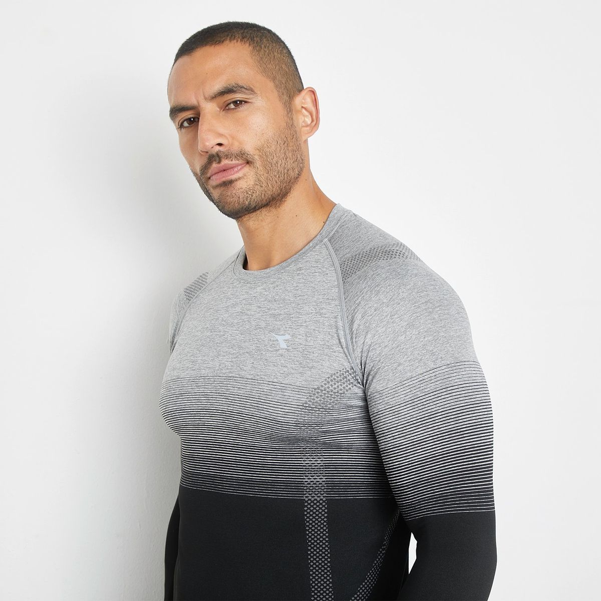 DIADORA - Camiseta Deportiva Lifestyle Manga Larga Hombre Diadora