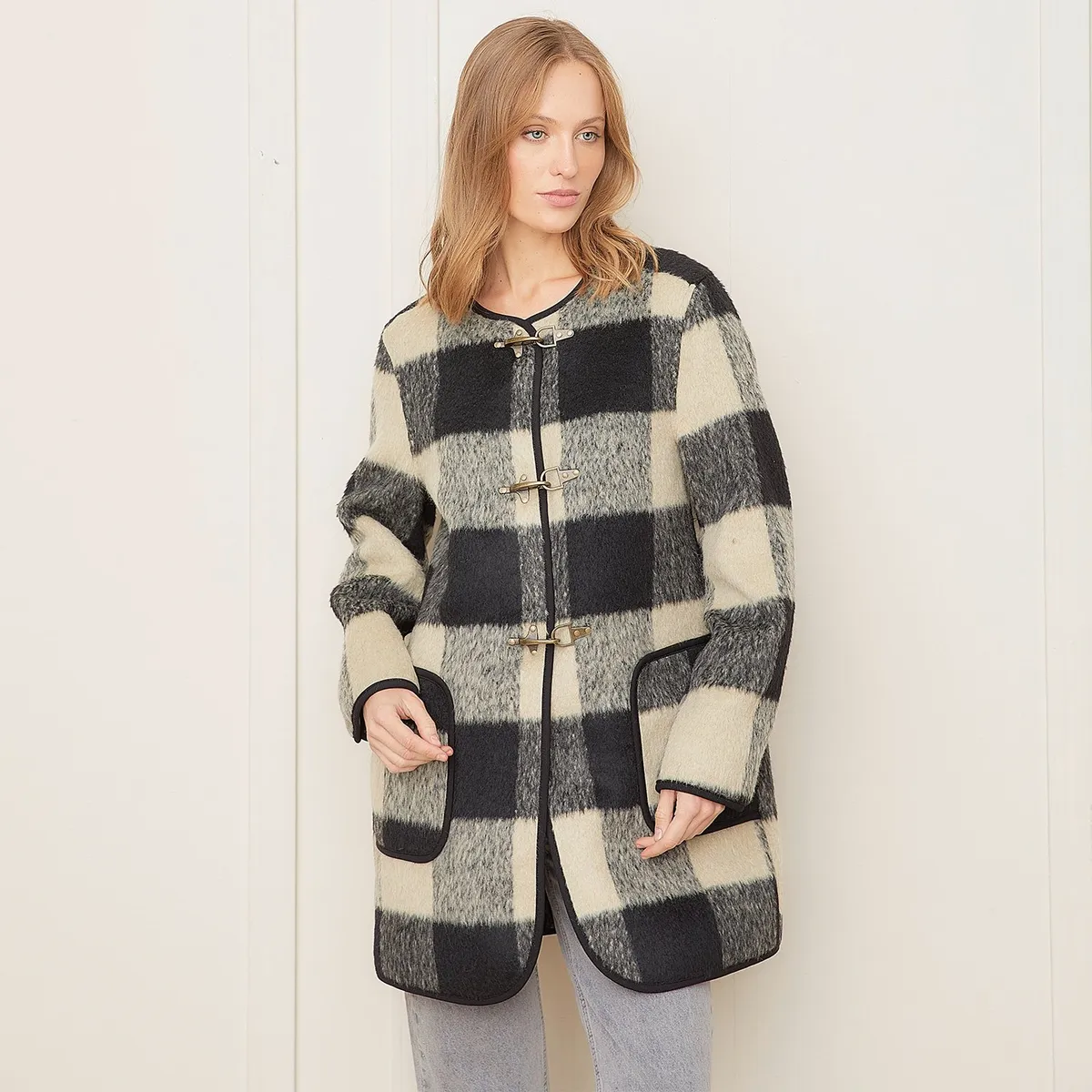 BASEMENT - Abrigo Mujer Basement