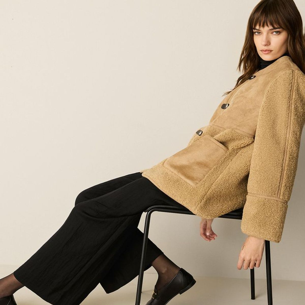 BASEMENT - Chaqueta Ovejera Mujer Oversize Basement