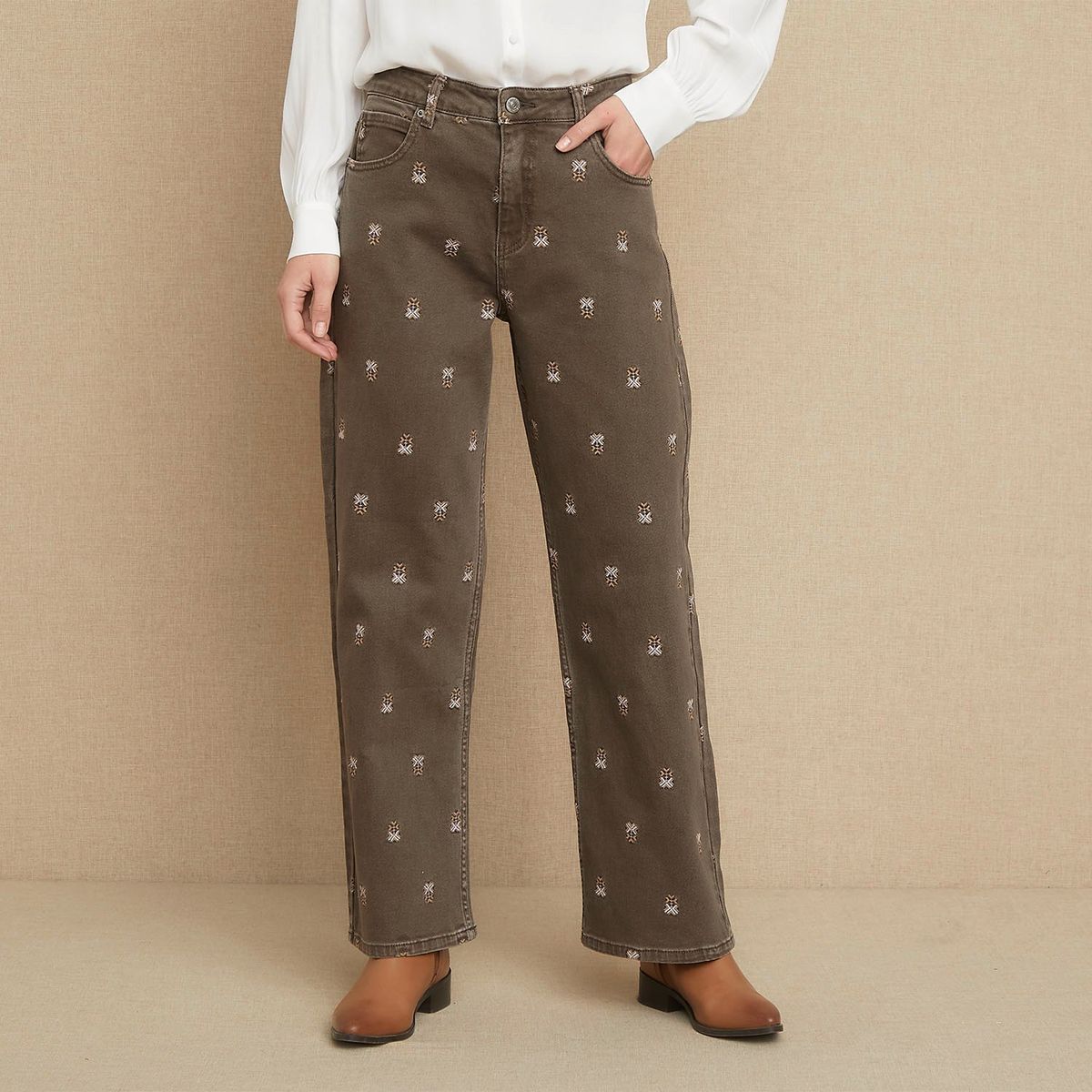 UNIVERSITY CLUB - Jean Recto Mujer Tiro medio Con Bordado University Club