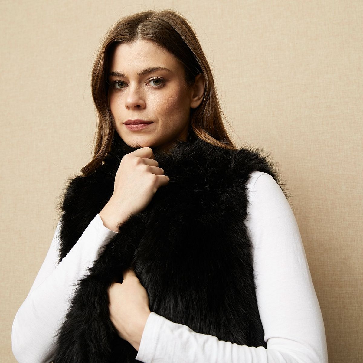 UNIVERSITY CLUB - Chaleco Mujer Efecto pelo University Club