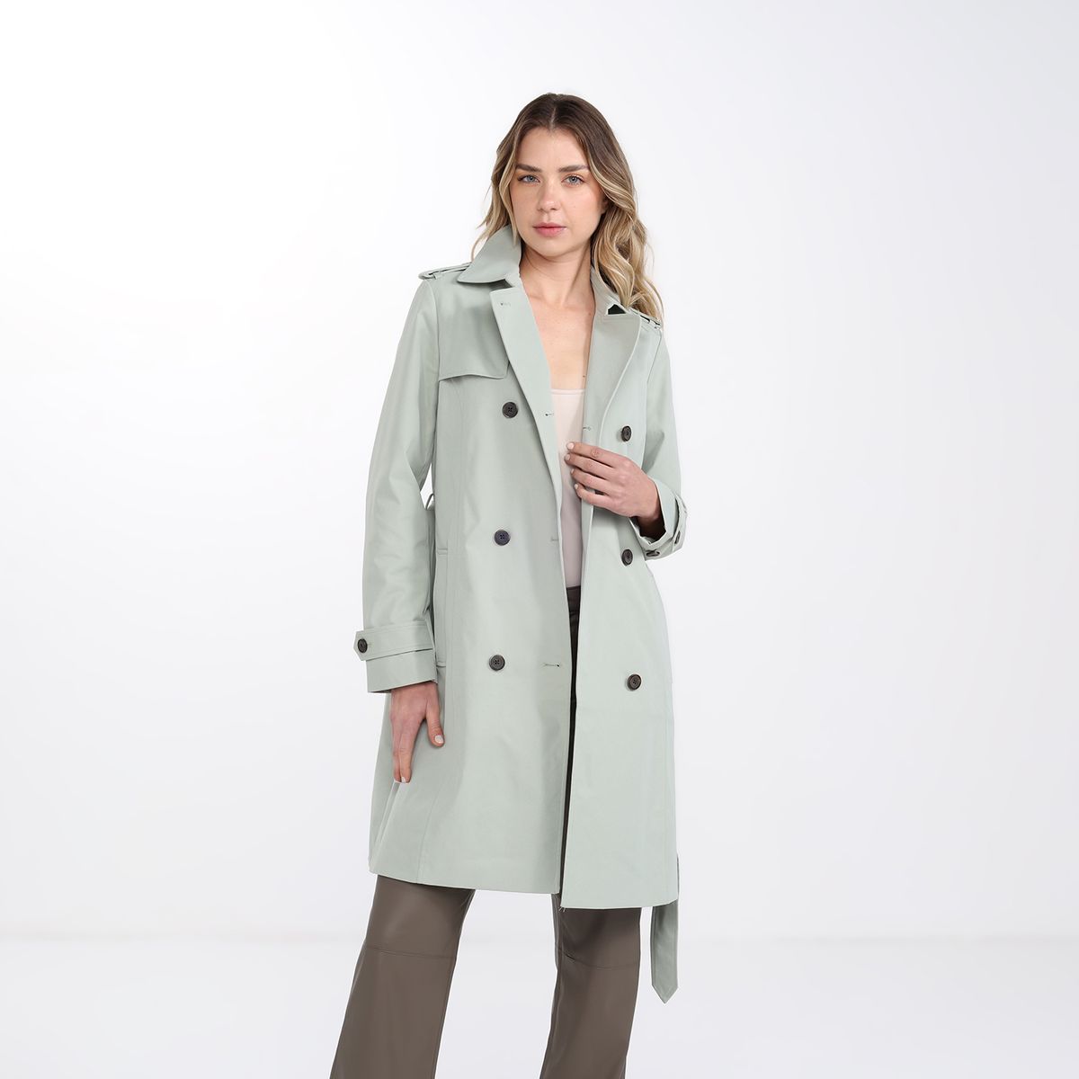 BASEMENT - Abrigo  Mujer Basement