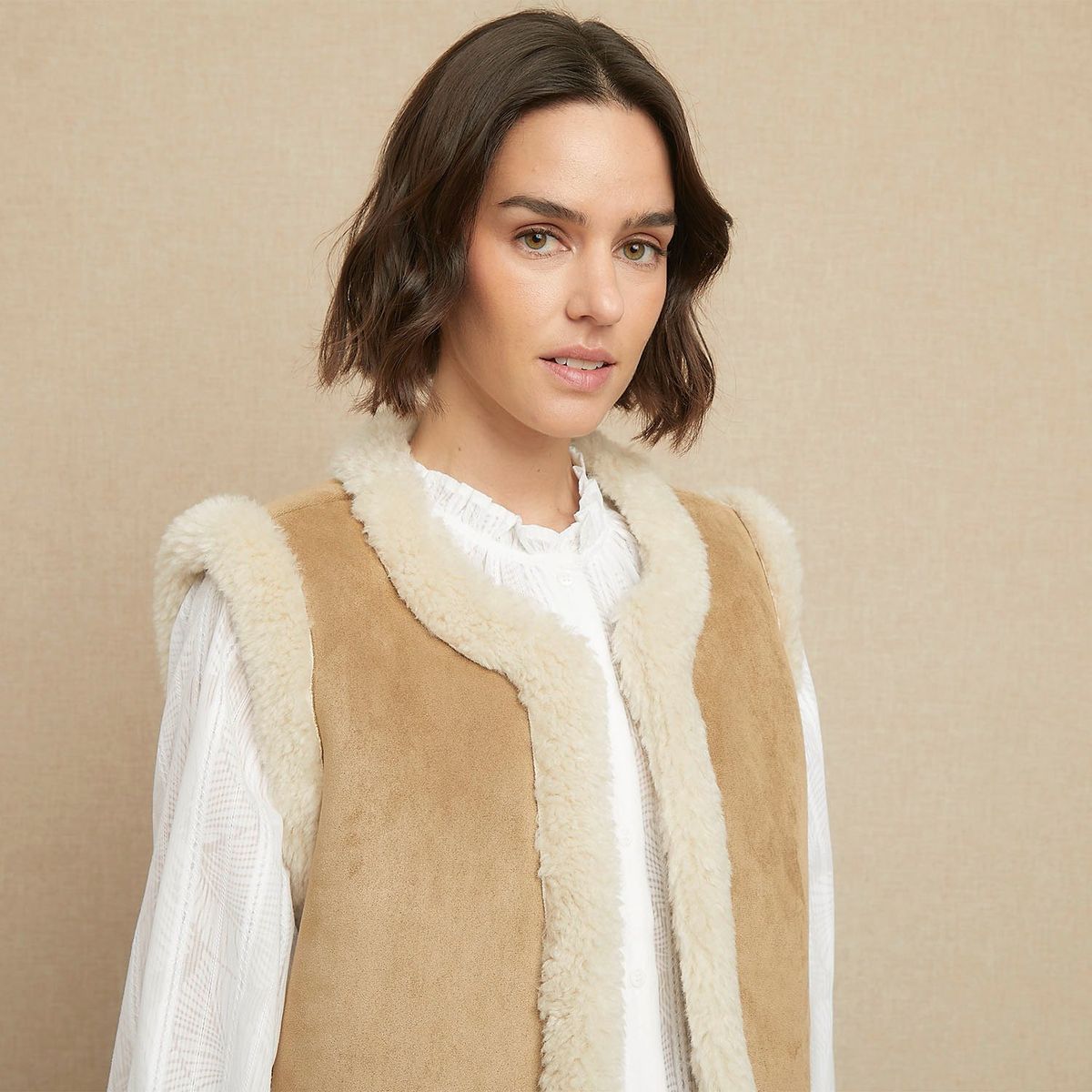 UNIVERSITY CLUB - Chaleco Mujer Efecto pelo University Club