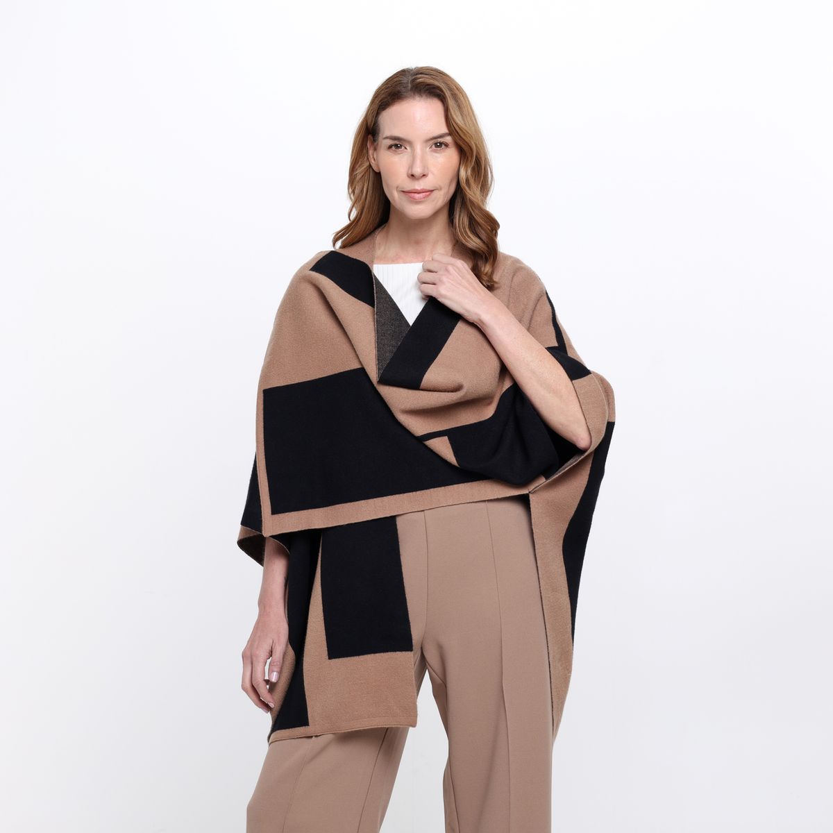 SOUTHLAND - Poncho Mujer Southland