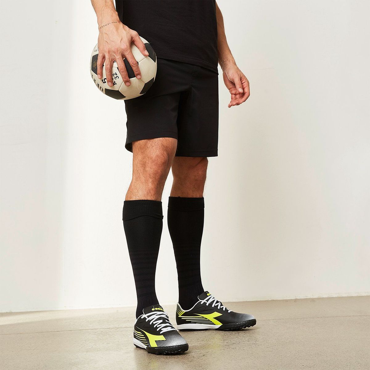 DIADORA - Guayos para cancha sintética Diadora Hombre Pichichi 8 TF Negro