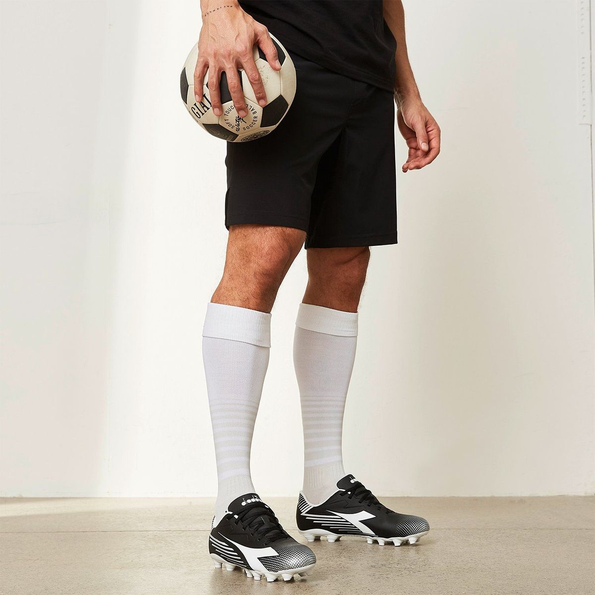 DIADORA - Guayos multiterreno Diadora Hombre Pichichi 8 MG Negro