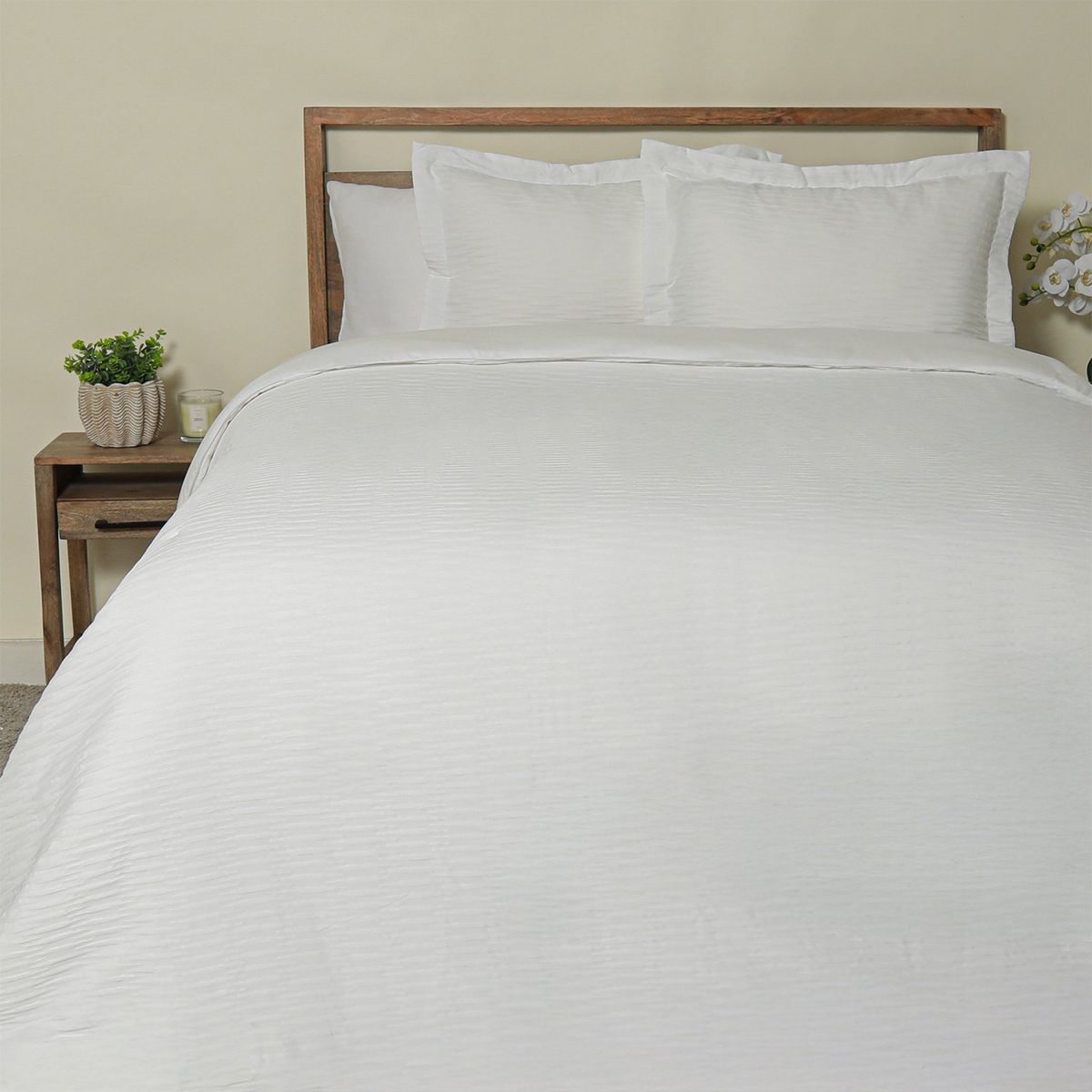 BASEMENT HOME - Edredón Textura Olas con relleno de Poliéster 105 GSM